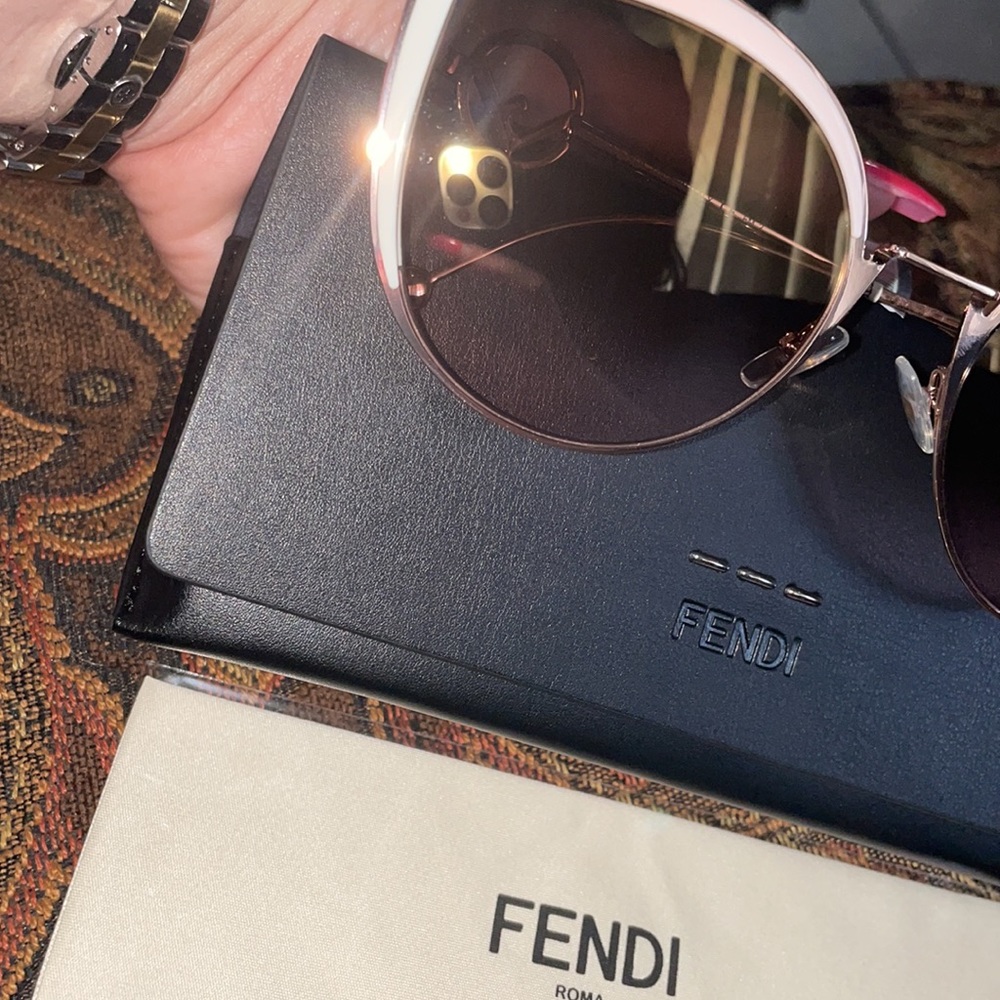58mm Metal Butterfly FENDI sunglasses - Picture 7 of 9